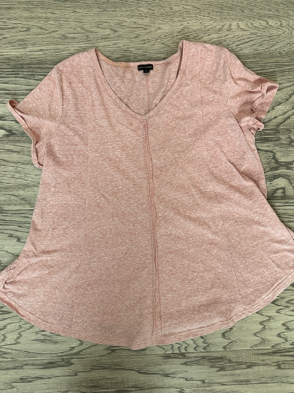 Coco + Carmen Heathered Dusty Rose V-Neck Short Sleeve Top